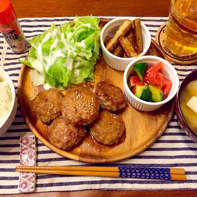 豚ひき肉と豆腐のつくねごぼう甘辛揚げ きゅうりとトマトサラダ お味噌汁 Hasese Snapdish スナップディッシュ Id 4xcyca