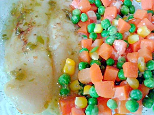 Steamed dory fish with veggies|🌼 Pooja's Kitchenette 🌼さん