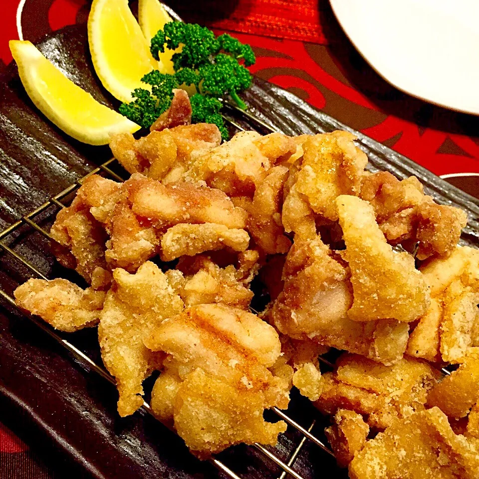 鶏のから揚げ🐔塩味で皮はパリッと💕|ちぃちゃんさん