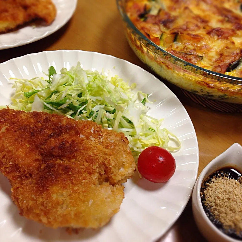 本日の夕食🍴  ジャンボとりカツとキッシュ💕|Yu Yu mamaさん