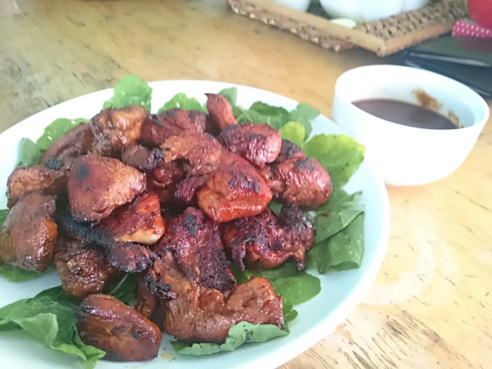 Jerk Chicken and Smokey Hickory Dipping Sauce|Junphil Dela Cruzさん