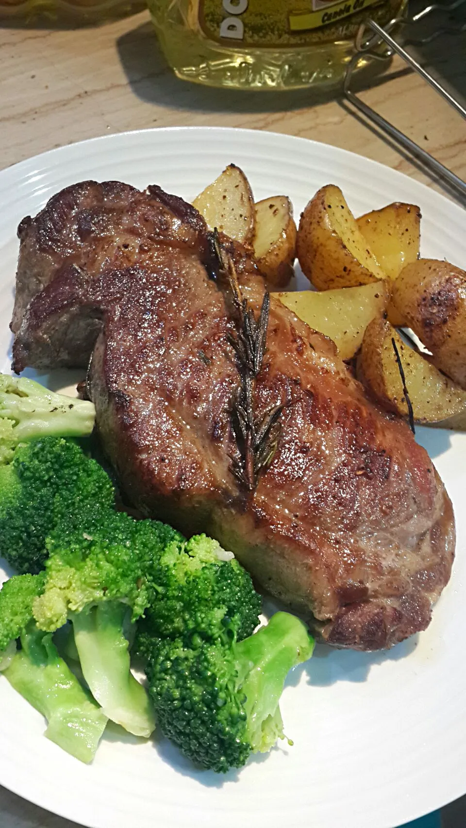 Snapdishの料理写真:Savory Australian Tenderloin Steak 
#steak #meat #tenderloin #dinner|Chef.on.trainingさん