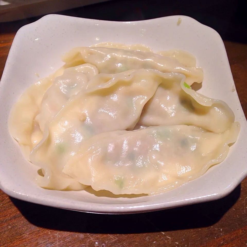 Snapdishの料理写真:水餃子【つけ麺 みどり 伊勢崎店】(o^^o)|マリリン☆さん