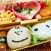 Snapdishの料理写真:スヌーピーとチャーリーブラウン弁当