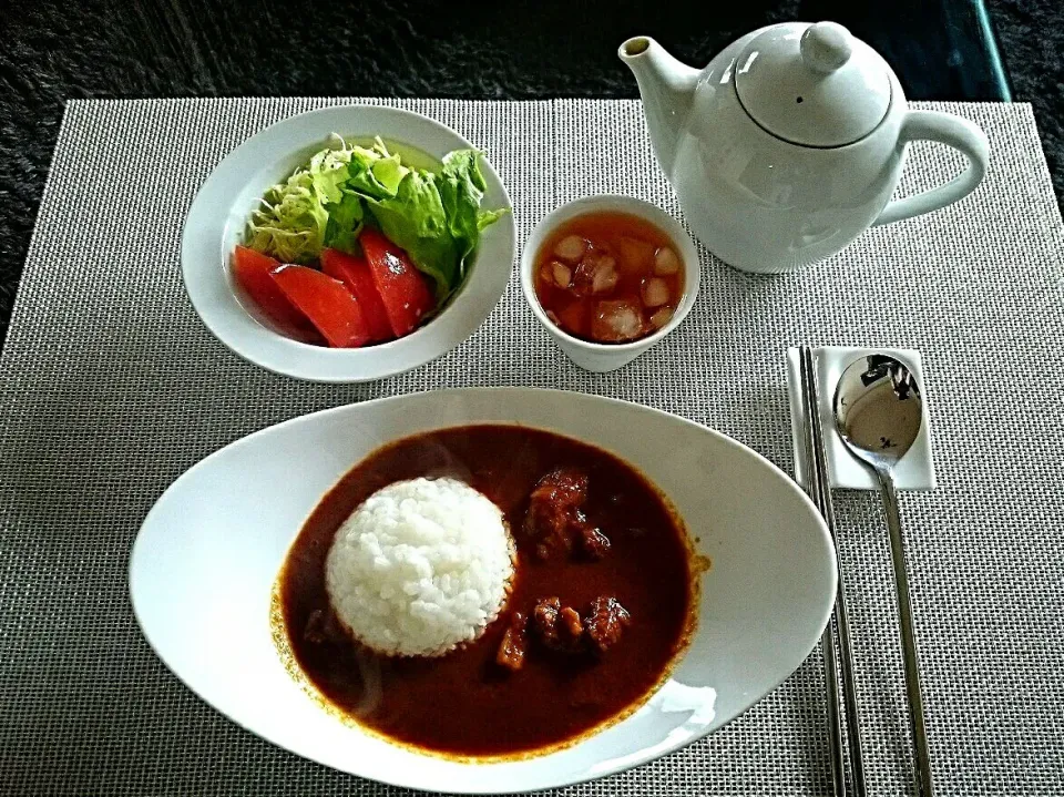 Snapdishの料理写真:日曜日の朝食兼昼食は、カレー🍛|yokoさん