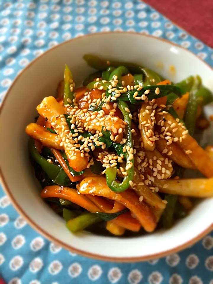 ピーマンとちくわ丼！チンジャオロース味|トモさん