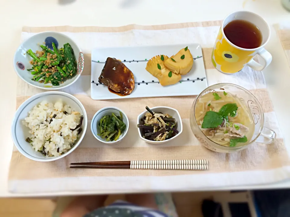 春いっぱいのランチ。たけのこグリル焼きにわらびご飯、わさび菜♡|Noriko  Maehashiさん