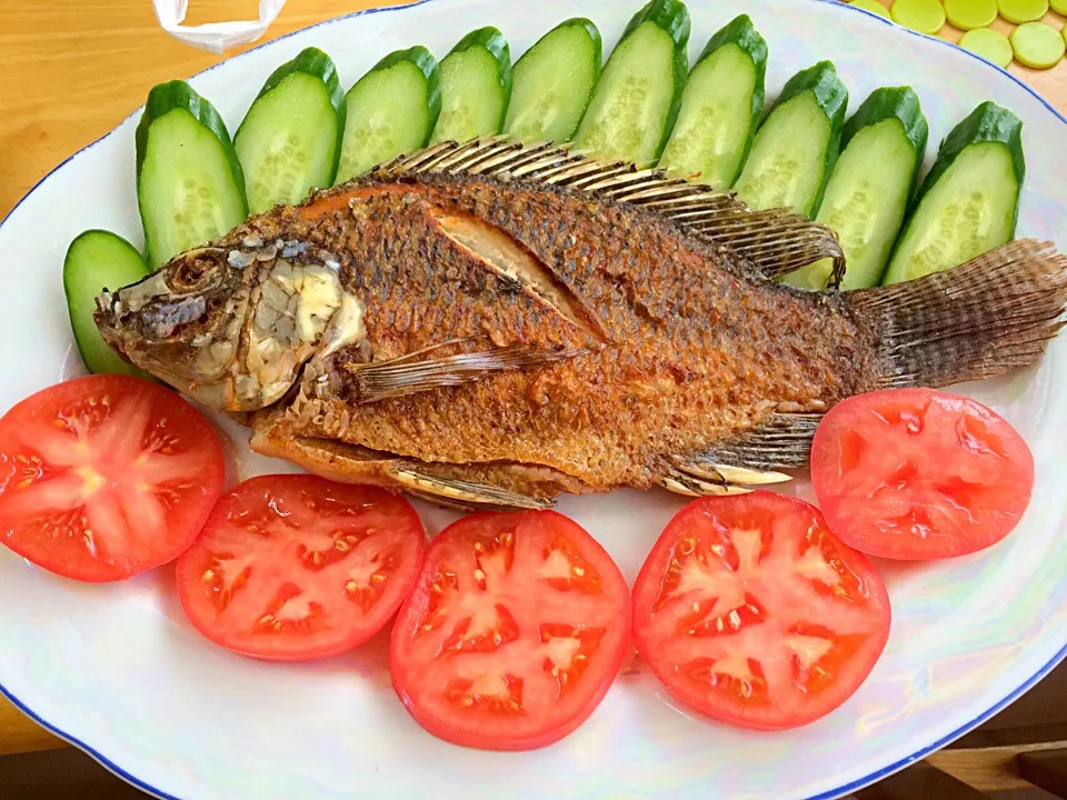 fried tilapia|gachiyunaoさん