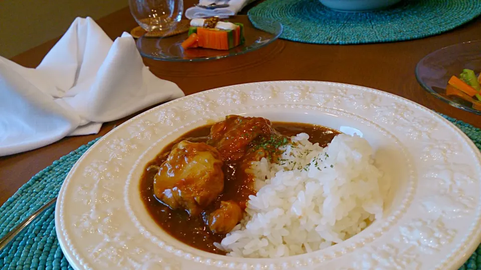 骨付きチキンカレー♪三回おかわりしちゃって後悔～太るわ～。|aaotaさん