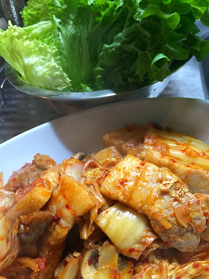 Buta kimchee lettuce wrap!! Pork kimchee|Nigelさん