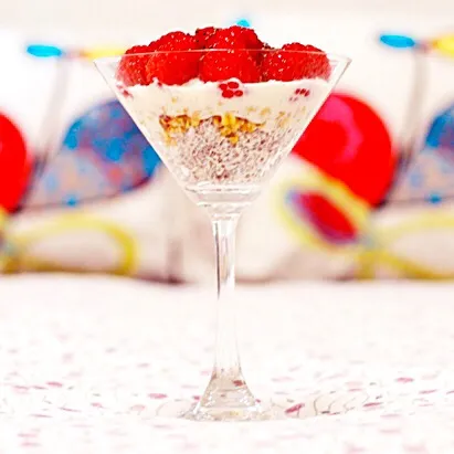 Raspberry Chia Seeds Yogurt Parfait|Prisca Erさん