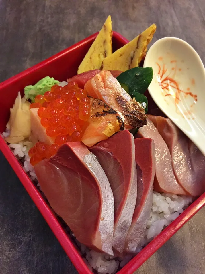 Snapdishの料理写真:Chirashi don|12Dragonさん