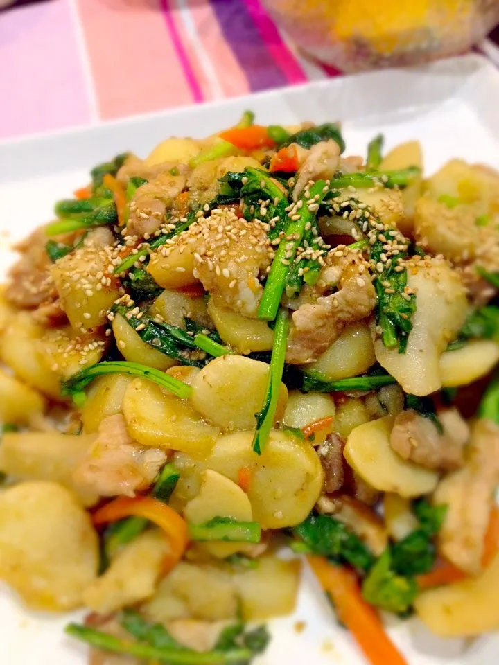 豚肉と里芋の炒め煮|壮麗さん