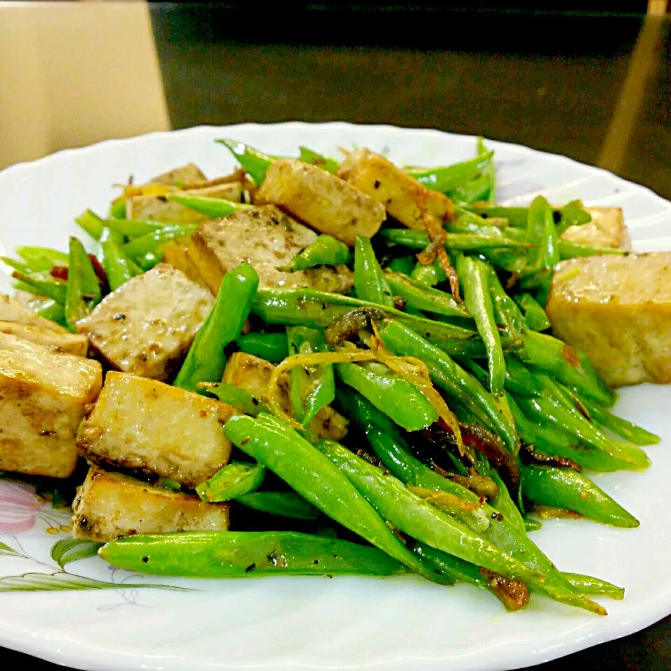 Stir fry French Beans with mushroom stalks and Organic Tofu #Vegan #Vegetarian #Healthy #Dinner|Blusherさん