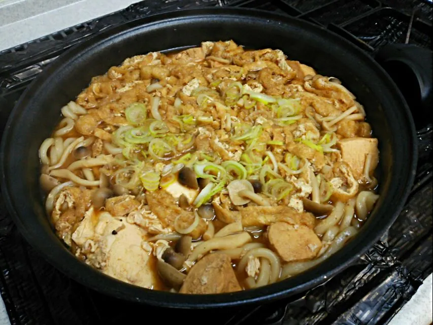 味噌煮込みうどん
鶏のむね肉 玉子 しめじ 油揚げを入れました。ゆず胡椒入れたら美味い！|kamekameさん