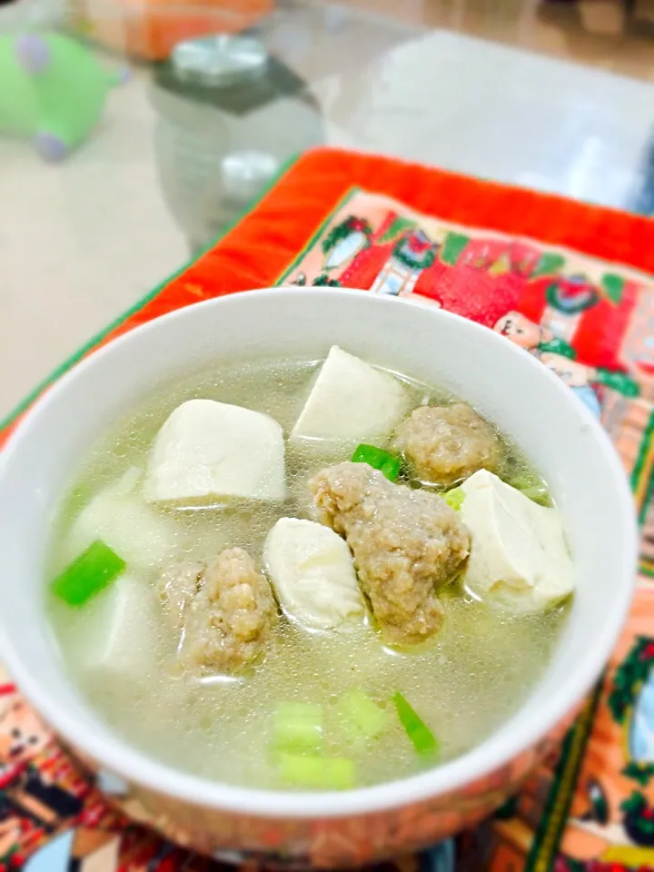 Tofu with beef ball soup|wu lan lieさん