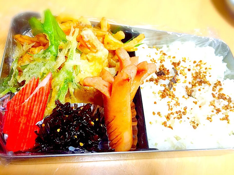 Snapdishの料理写真:Tempura lunch box🍱😋🎵|Regina Camposanoさん