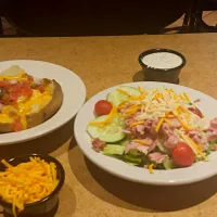 Chef salad and pollo Mexicano potato #simplelunch #iloveextracheese #jasonsdeli|latrissaさん