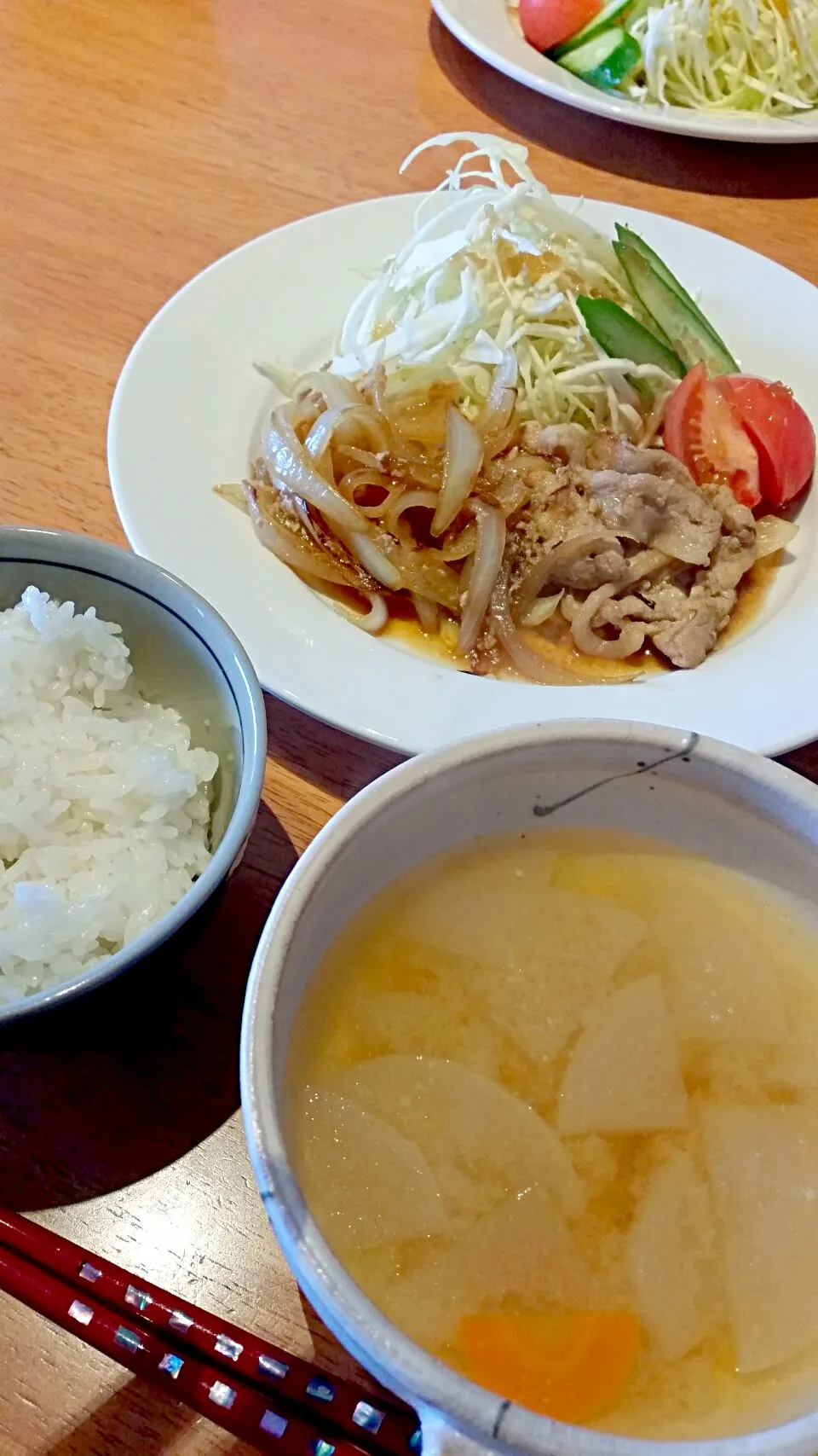 お昼にしょうが焼き定食♪|ゆうちゃんさん