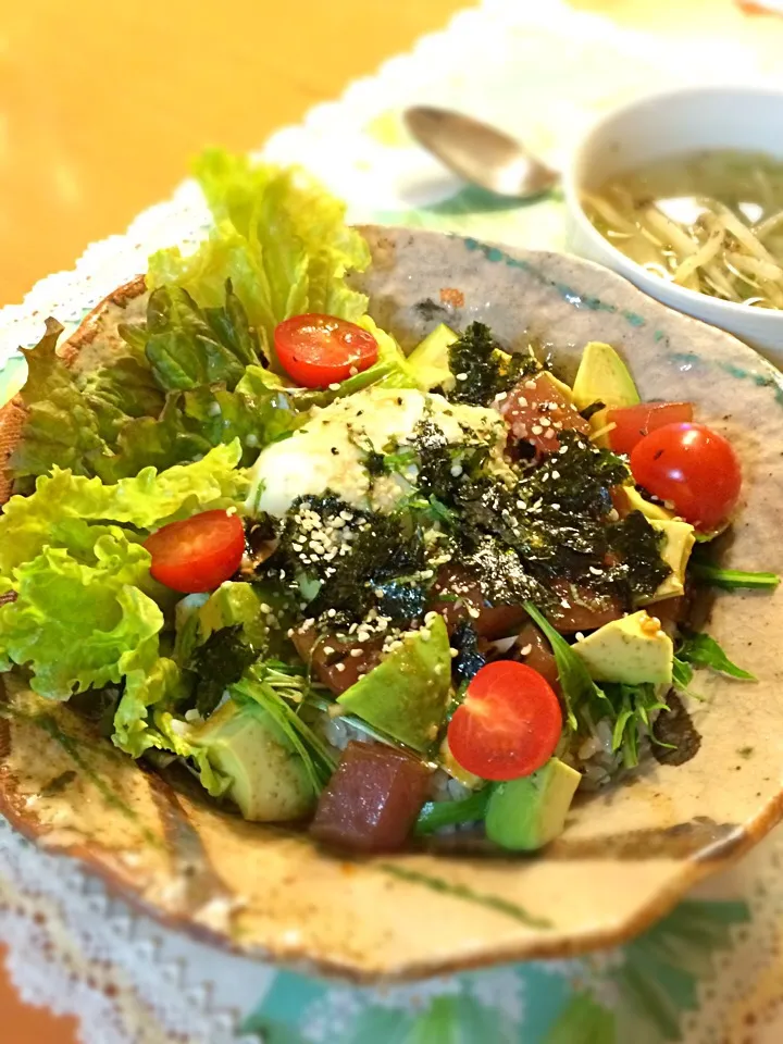 アボカドと漬けマグロの丼ランチ|Fumiko Matsumoto564さん