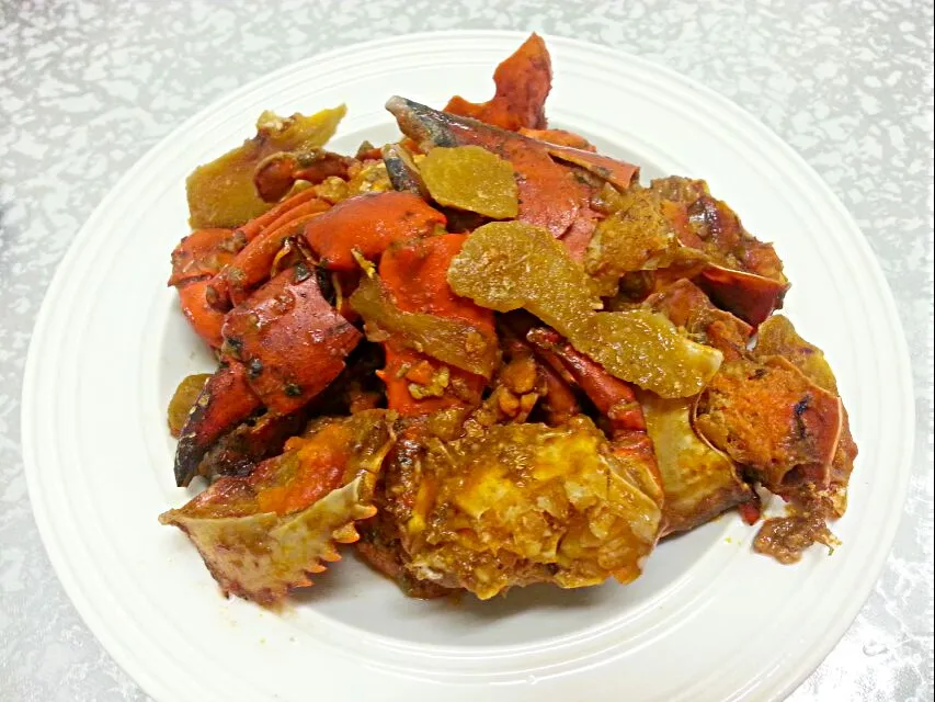 spicy sour ginger sauce crab from east malaysia Sabah
お土産にもらった新鮮な蟹|korinoさん