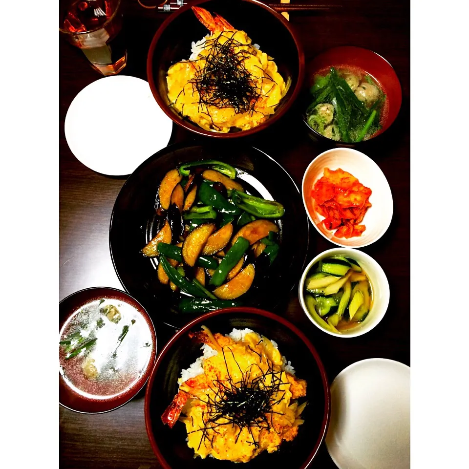 2015.4.12♡夜ご飯🍚
＊海老丼
＊ナスとピーマンの炒め物
＊肉団子の中華スープ
＊セロリときゅうりの漬け物
＊キムチ|kina8さん