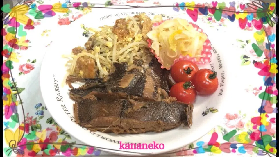 今夜の夕食！ 作ってみましたo(^▽^)o「もやしとイカフライの和風玉子とじ」  少し辛口。お酒のおつまみにいいかな⁉︎ (2015.04.14,18:52)|かなさん