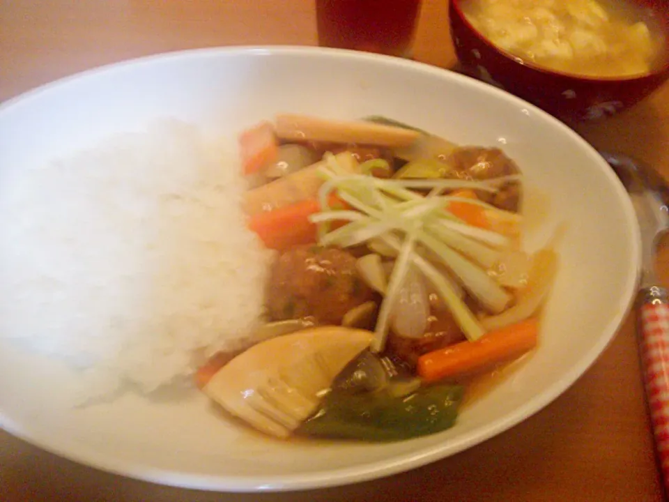 大豆入り肉だんご黒酢あんかけ丼|Emiko Kikuchiさん