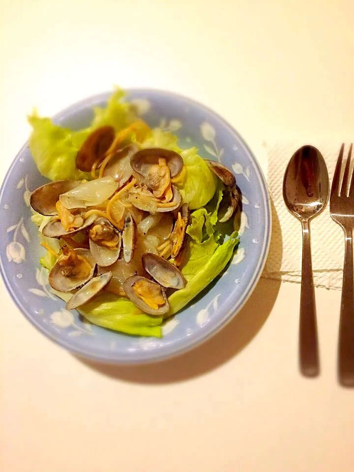 Clams and onion pasta salad|emi tanakaさん