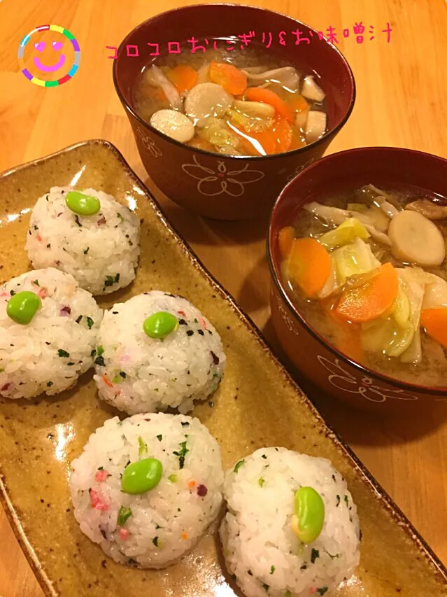 Snapdishの料理写真:コロコロおにぎり&お味噌汁|こずえ⑅◡̈*さん