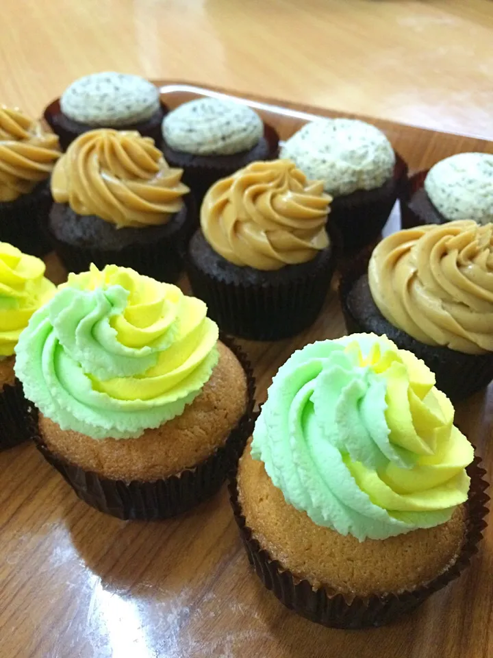 Cupcakes (Lemon & Lime, Peanut Butter, Black Sesame)|willklhさん