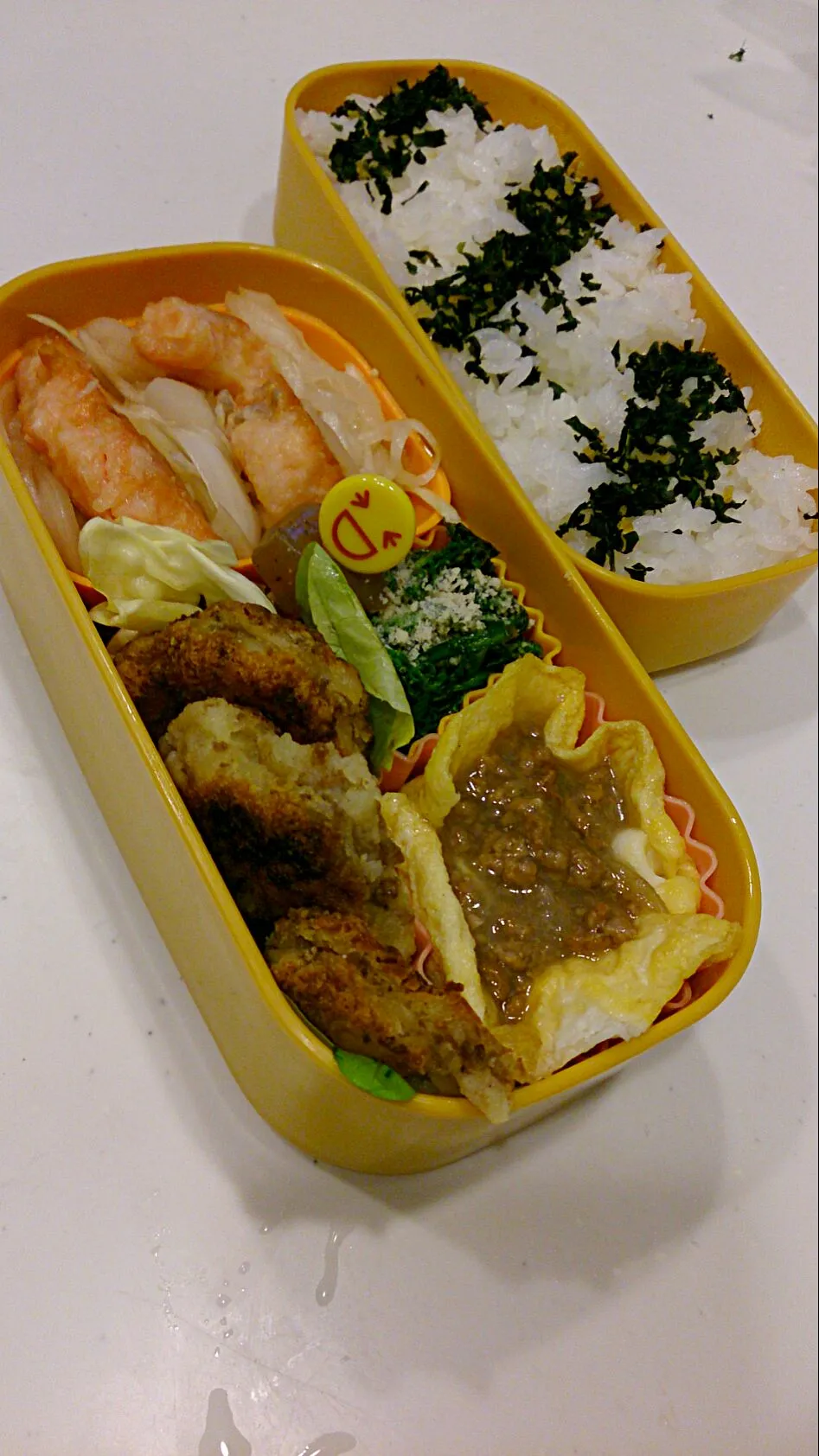 今日のお弁当

焼きコロッケ・春菊ガーリックオリーブ炒め・鮭の南蛮漬け・卵焼きそぼろ餡・こんにゃく煮|ゆかさん