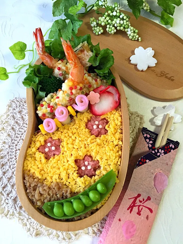 ゆっぴーのお花見弁当『🌸そぼろ』|kumiさん