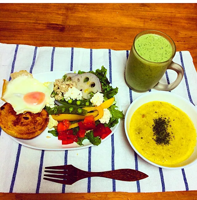 Cottage cheese salad. Pumpkin soup. Smoothie|saki ritaさん