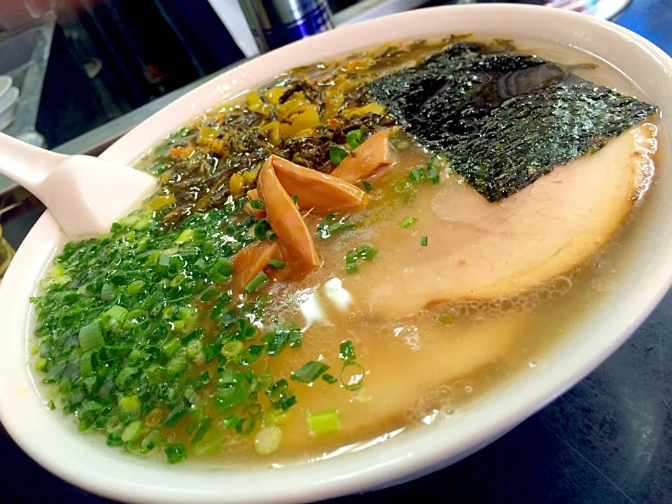 Snapdishの料理写真:高菜麺🍜@中華そば 高はし|おかっぴーさん