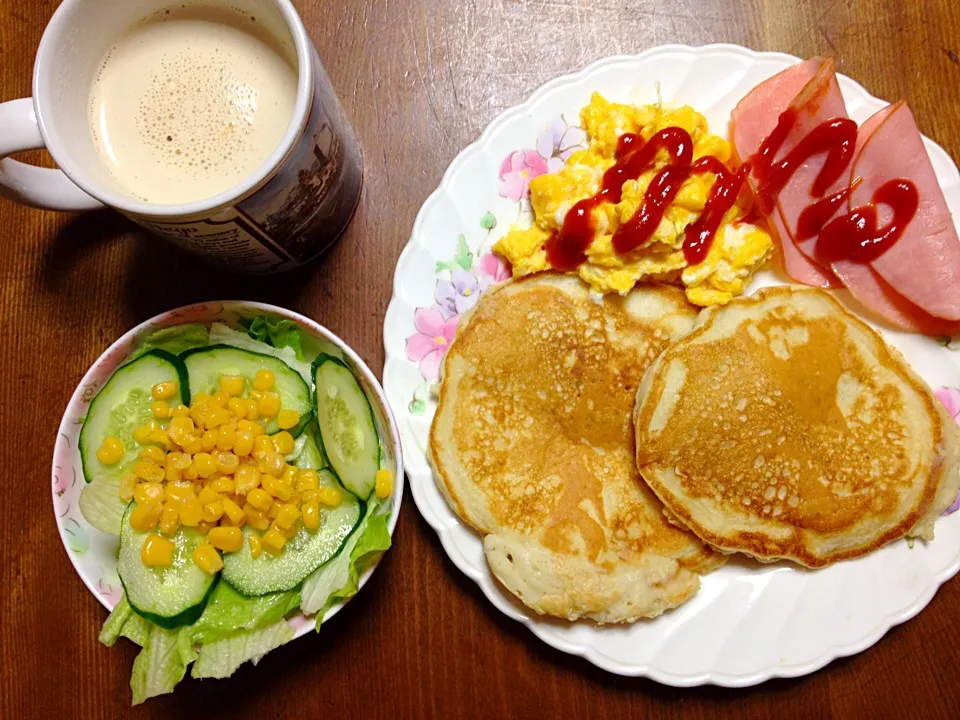 Snapdishの料理写真:パンケーキのワンプレート|愛子さん