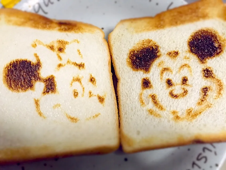 ミッキーとミニー模様がつくポップアップトースターで♡|ゆずきさん