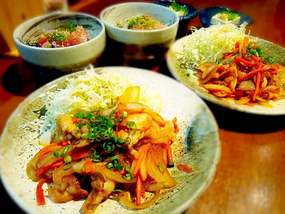 豚のしょうが焼き＆海鮮ユッケ丼|いちどぅしさん