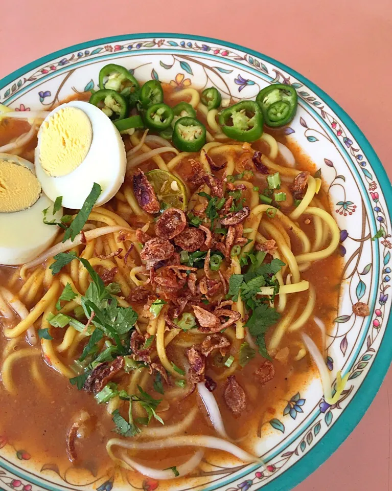 Mee Rebus - noodles in a slightly spicy curry gravy|12Dragonさん