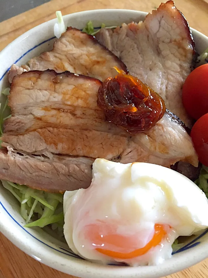 焼豚丼、焦げ目がまいう❤︎|まるいのさん