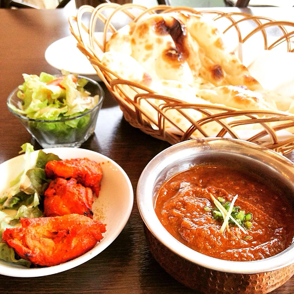 mutton curry & tandoori chicken & nan|JUNJUNさん