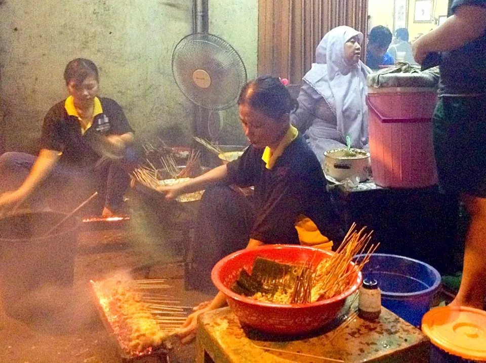 Sate Kelapa|Bambang Budiono Tjioさん