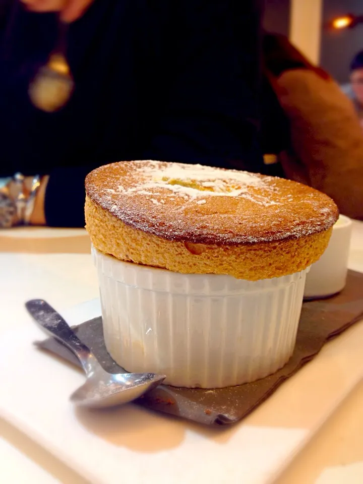 Snapdishの料理写真:Banana Soufflé|Bren Luiさん