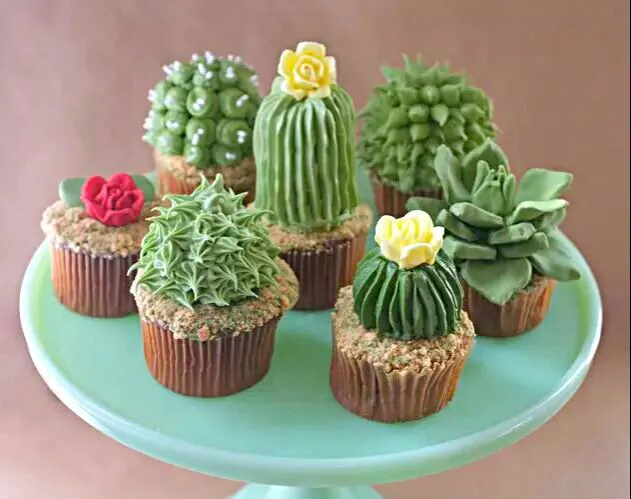 cactus cupcakes|CHUENCHAIさん