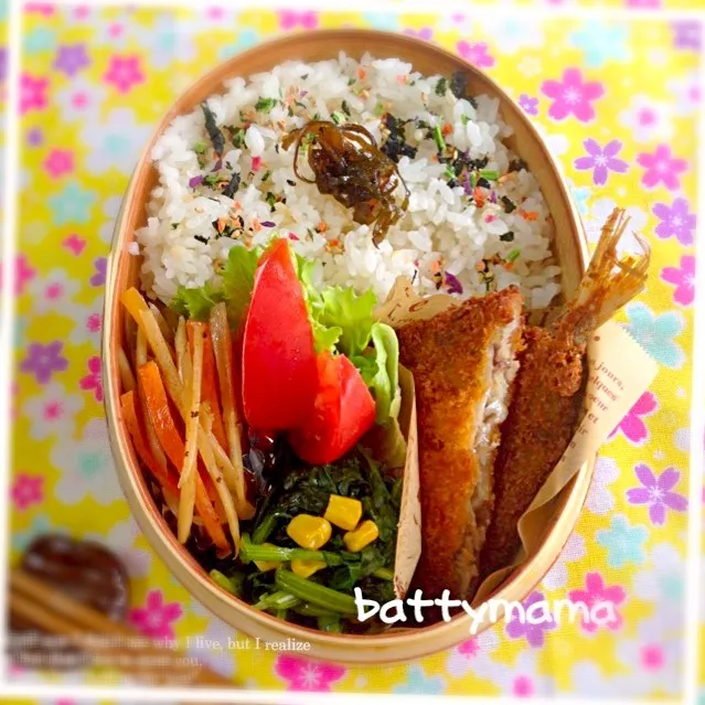 Snapdishの料理写真:アジフライ弁当〜♡battymamaの節約しても美味しいお弁当♡|ばってぃーまま＠♪さん