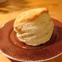 Snapdishの料理写真:Perfected my buttermilk biscuit recipe finally!!|Melissa Cowleyさん