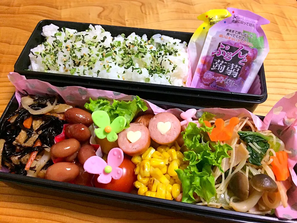 Snapdishの料理写真:パパとムスコくんお弁当♪|たるとさん