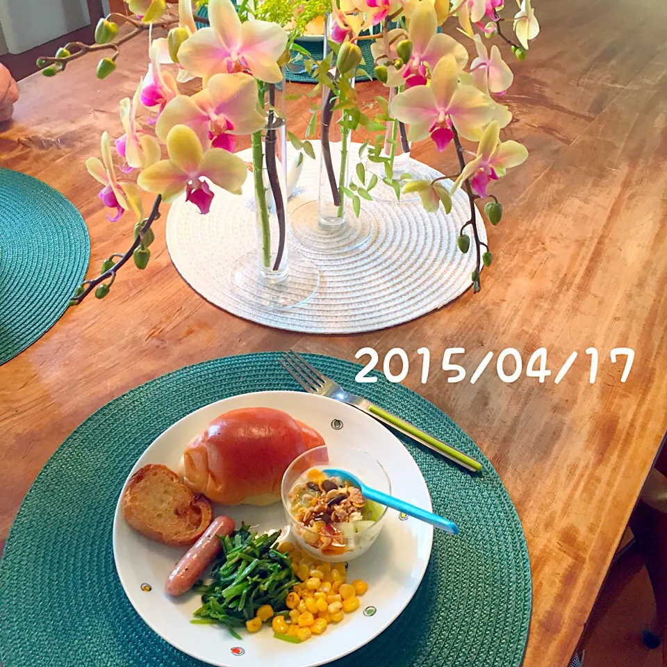 Snapdishの料理写真:朝ごはん 2015・2015・4・17|ローゼルさん