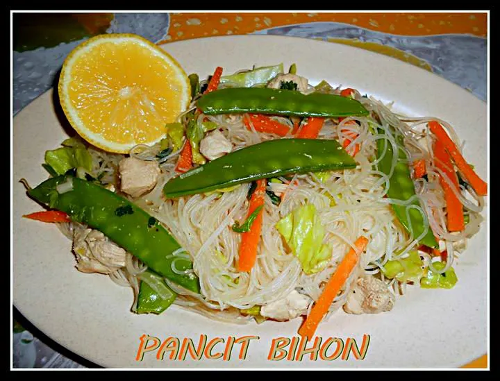 pancit bihon|booh marquezさん