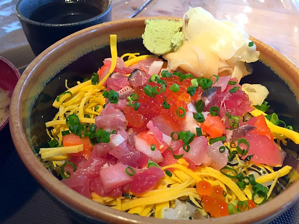 ばらちらし丼|マハロ菊池さん